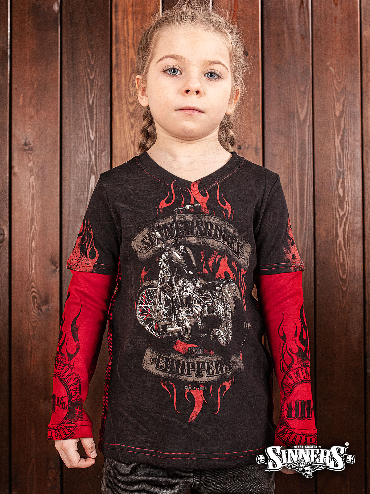 Children's T-shirt with a long sleeve