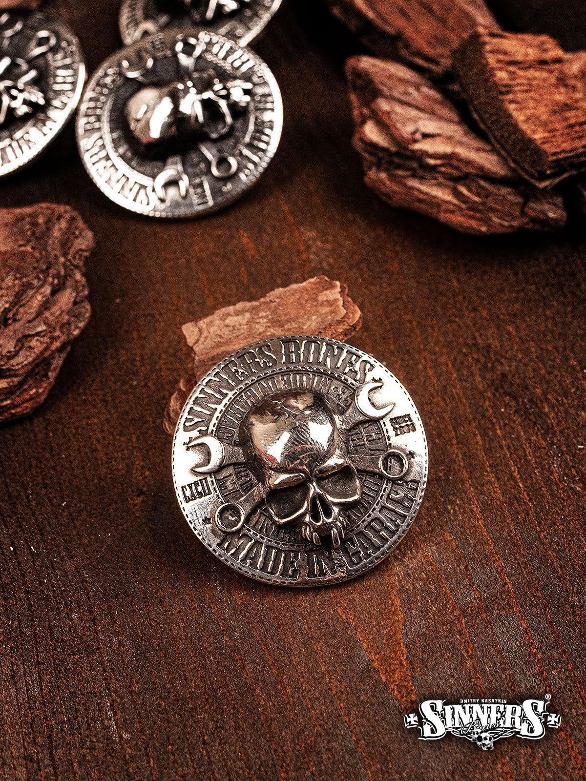 Biker pin