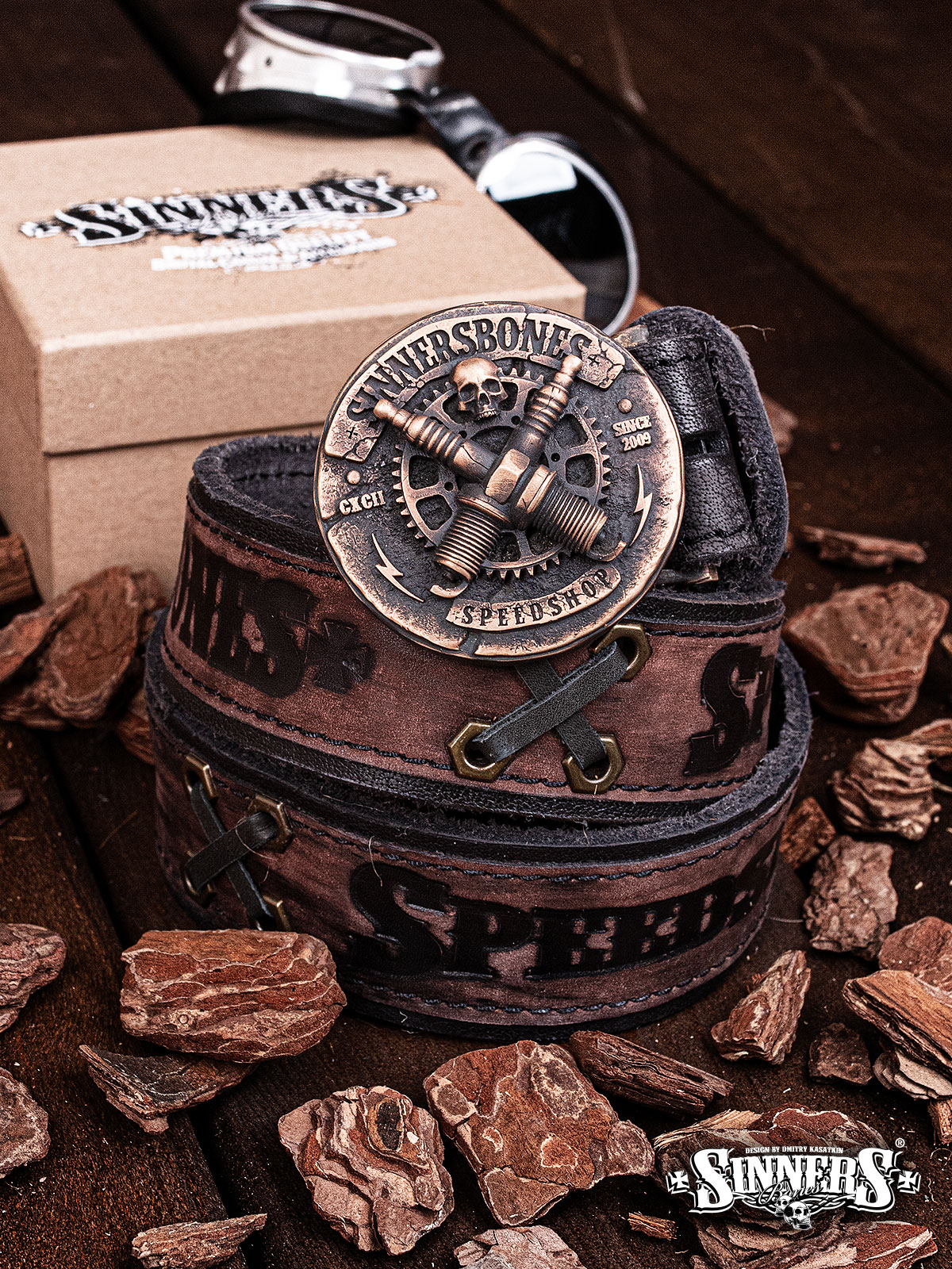 Leather belt with buckle