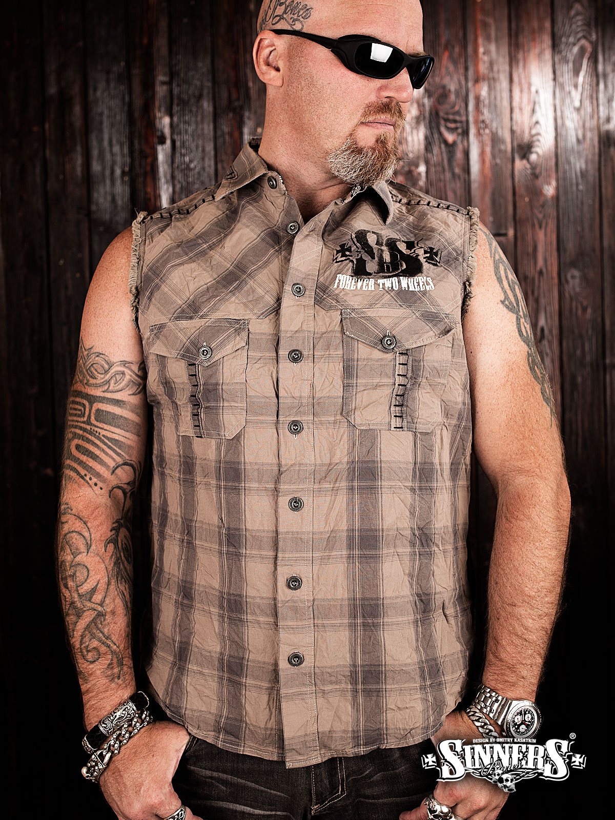 Men's shirt without sleeves